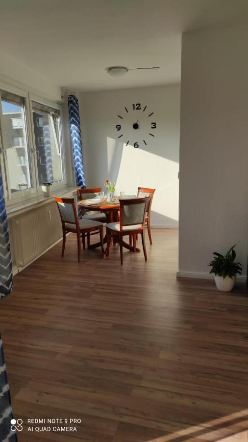 Schoene Und Gemuetliche Wohnung BRE Buitenkant foto